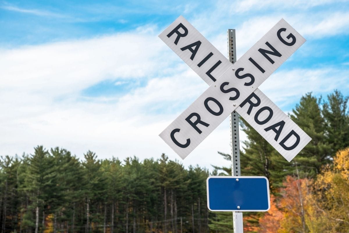 Sign of railroad crossing