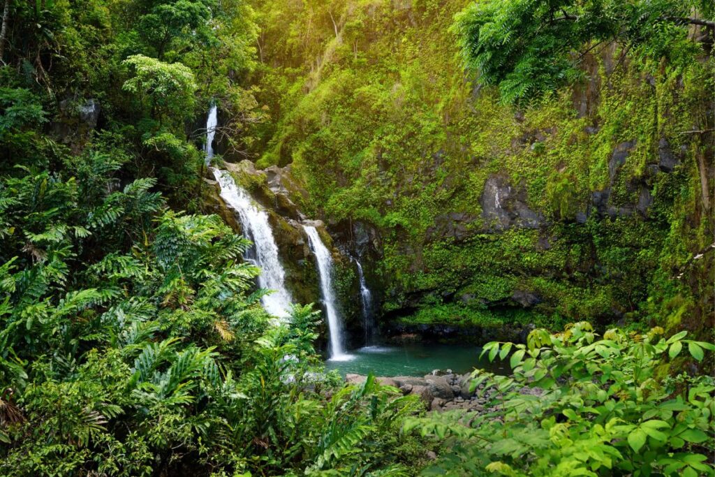Hawaii, Maui, Three Bear Falls (Waikani Falls)